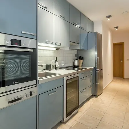 Mar Sea View Apartment Supetar Exterior photo